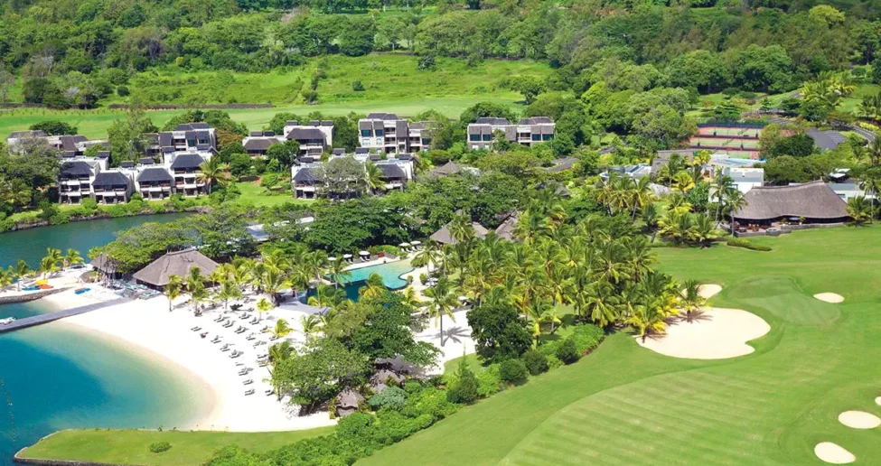 The Bay Club at Anahita