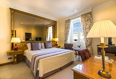 LIS Palacio Estori Classic Room